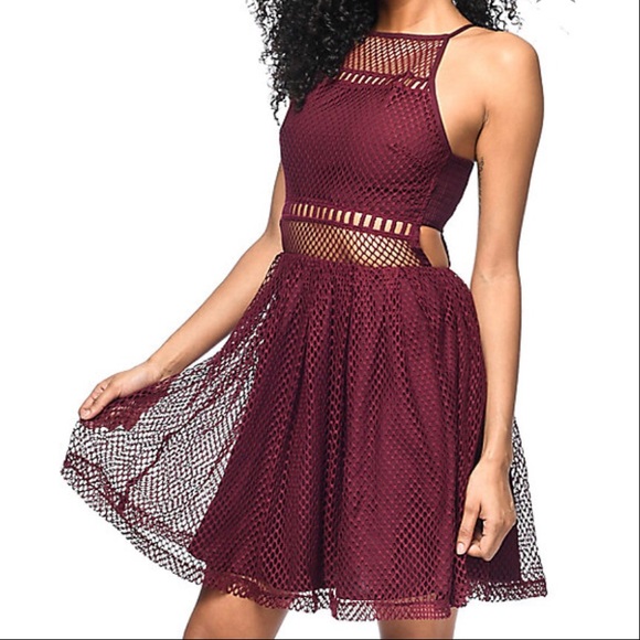 Dresses & Skirts - SALE NWT cut out dress ♥️
